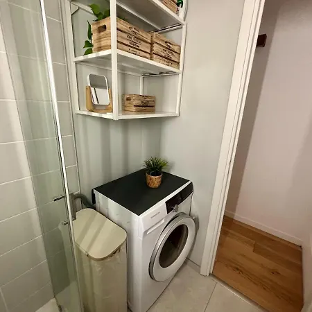 T2 En Rez-de-jardin Avec Terrasse Privative, Avec Piscine Et Tennis * سيكس-فور-لو-بلاج